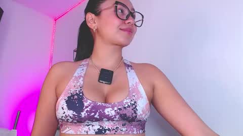 Amy  IG sweeet amy0 online show from September 20, 2025, 5:47 pm