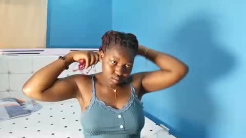 Snapshot of sweesherly chatting on January 8, 2026, 7:32 am sweesherly online show from January 8, 2026, 7:32 am