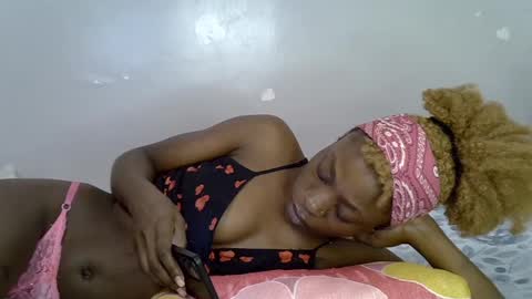 Snapshot of sweest_caster chatting on July 27, 2026, 9:05 am Sweetest doll online show from July 27, 2026, 9:05 am