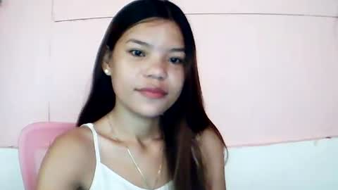 Snapshot of sweet01pinay chatting on June 17, 2026, 11:49 pm sweet01pinay online show from June 17, 2026, 11:49 pm
