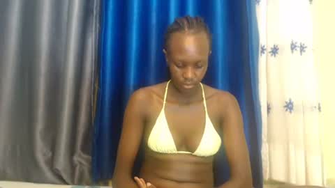 Snapshot of sweet69petyte chatting on December 26, 2024, 4:36 pm Petite Queen online show from December 26, 2024, 4:36 pm