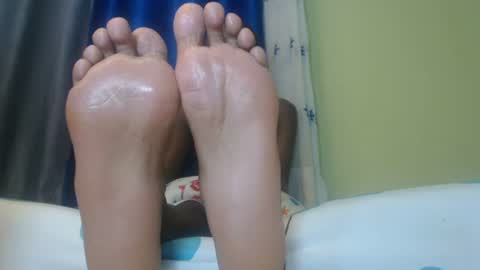 Snapshot of sweet69petyte chatting on December 27, 2024, 4:32 pm Petite Queen online show from December 27, 2024, 4:32 pm