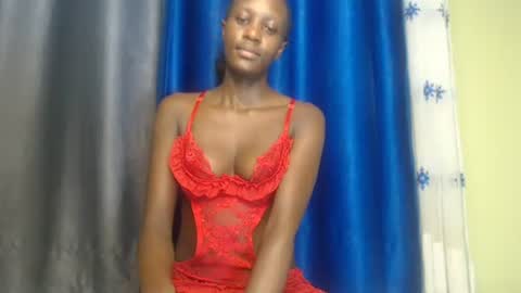 Snapshot of sweet69petyte chatting on January 10, 2025, 8:51 am Petite Queen online show from January 10, 2025, 8:51 am