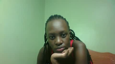 Snapshot of sweet69petyte chatting on January 22, 2025, 6:52 am Petite Queen online show from January 22, 2025, 6:52 am