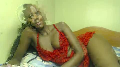 Snapshot of sweet69petyte chatting on January 28, 2025, 12:54 pm Petite Queen online show from January 28, 2025, 12:54 pm