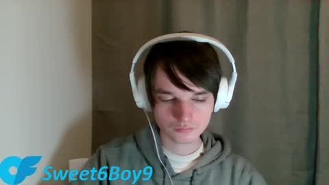 Snapshot of sweet6boy9 chatting on April 12, 2026, 8:25 pm Sweet boy online show from April 12, 2026, 8:25 pm