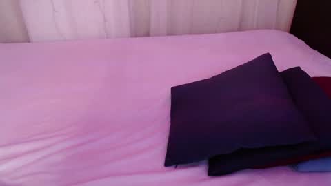 Snapshot of sweet_alica15 chatting on January 19, 2025, 7:15 pm Alice online show from January 19, 2025, 7:15 pm