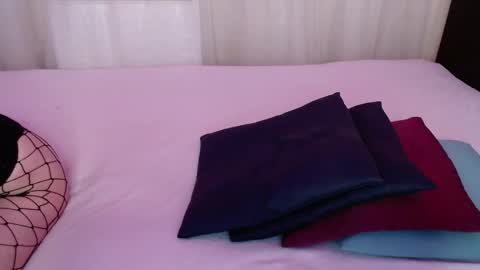 Snapshot of sweet_alica15 chatting on September 12, 2025, 6:52 pm Alice online show from September 12, 2025, 6:52 pm