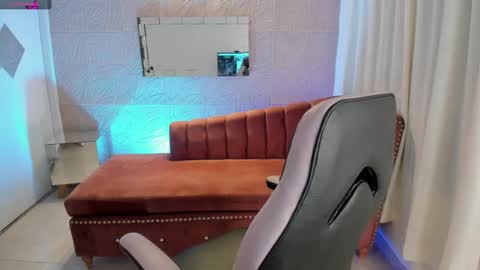 Snapshot of sweet_alice_m chatting on January 25, 2025, 1:08 pm Alice online show from January 25, 2025, 1:08 pm