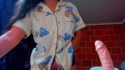 Snapshot of sweet_and_hot_alaia chatting on February 4, 2026, 7:25 am sweet and hot alaia online show from February 4, 2026, 7:25 am