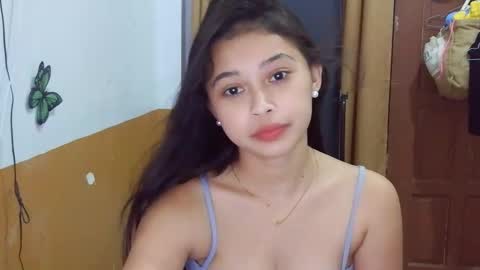 sweet_angela0701 online show from March 19, 2026, 3:05 pm