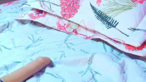 April sweet online show from May 18, 2026, 2:23 pm