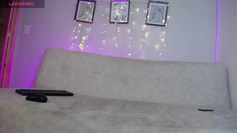 Bella Valery online show from March 16, 2026, 1:15 pm