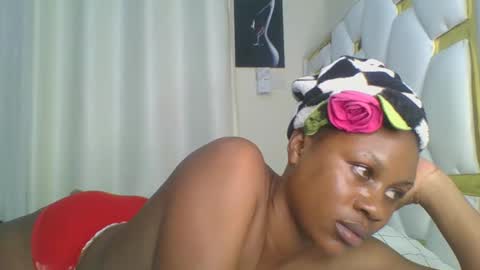 Snapshot of sweet_blackgal chatting on January 22, 2025, 3:41 am Lavie online show from January 22, 2025, 3:41 am