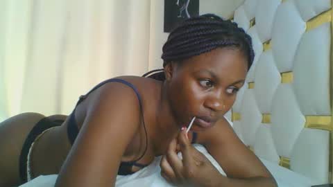 Snapshot of sweet_blackgal chatting on February 23, 2025, 9:55 am Lavie online show from February 23, 2025, 9:55 am