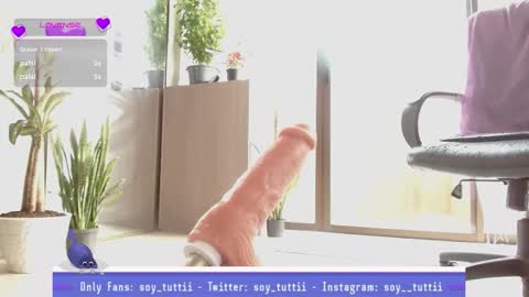 Tutti  online show from December 21, 2025, 1:07 pm