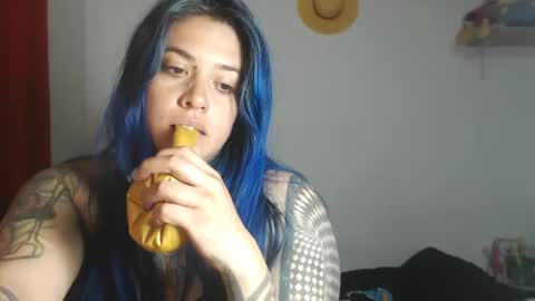 Snapshot of sweet_bubblee chatting on September 25, 2025, 1:31 am Bubbles online show from September 25, 2025, 1:31 am