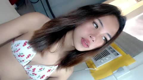 Snapshot of sweet_cassy12 chatting on May 8, 2026, 3:23 am sweet_cassy12 online show from May 8, 2026, 3:23 am
