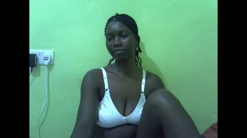 sweet_cherie1 online show from April 10, 2026, 6:34 pm