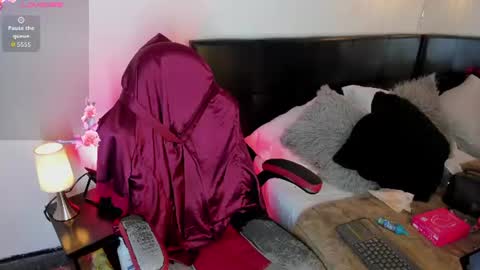 sweet cherry online show from July 25, 2026, 5:49 am