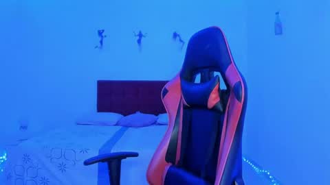 Snapshot of sweet_coral_ chatting on April 16, 2026, 8:26 am sweet_coral_ online show from April 16, 2026, 8:26 am