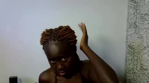 sweet_diva19 online show from June 2, 2026, 10:45 pm