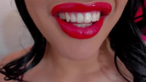 sweet_eliizabeth online show from May 16, 2026, 1:32 pm