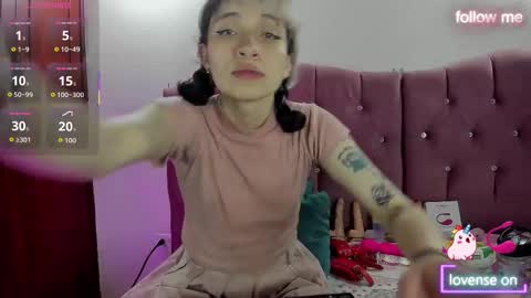  emmili  online show from October 20, 2025, 12:05 pm