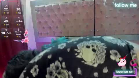 Snapshot of sweet_emmili chatting on February 2, 2026, 12:04 pm emmili online show from February 2, 2026, 12:04 pm