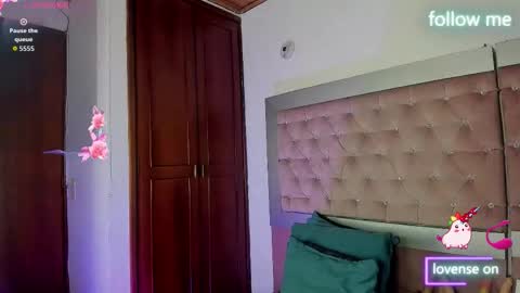 Snapshot of sweet_emmili chatting on March 17, 2026, 12:08 pm emmili online show from March 17, 2026, 12:08 pm