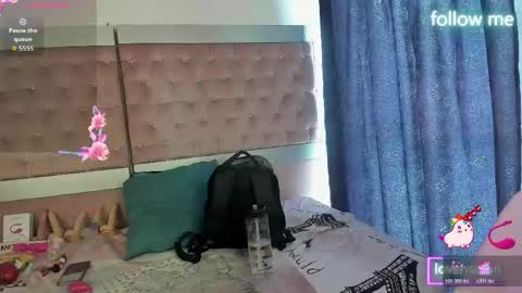 Snapshot of sweet_emmili chatting on June 1, 2026, 12:18 pm emmili online show from June 1, 2026, 12:18 pm