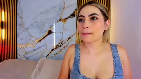 Snapshot of sweet_flame_ chatting on September 26, 2025, 7:51 pm sweet_flame_ online show from September 26, 2025, 7:51 pm