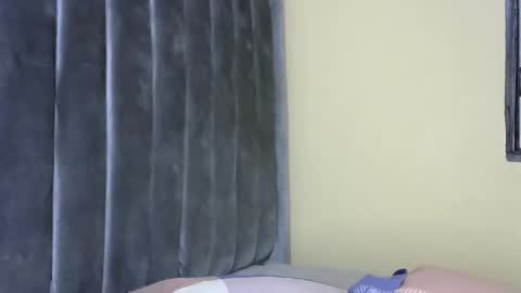 sweet_freaky online show from April 10, 2026, 1:49 pm