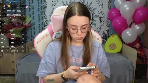 Snapshot of sweet_frosty chatting on January 23, 2025, 2:55 am Alice online show from January 23, 2025, 2:55 am