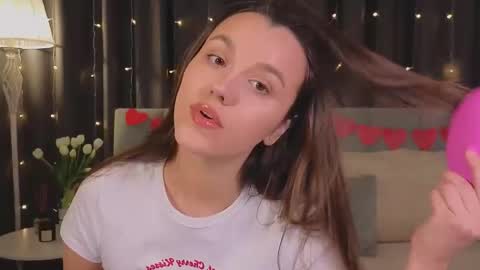 Snapshot of sweet_haeven chatting on February 16, 2025, 9:59 am Im Mia.LOVELY PATTERNS 100 120 160 200 my toy buzzes from 2 tip online show from February 16, 2025, 9:59 am