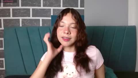 sweet_kitty_05 online show from March 5, 2026, 11:45 pm