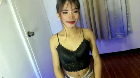 Snapshot of sweet_kyliexx chatting on June 12, 2026, 6:01 am sweet_kyliexx online show from June 12, 2026, 6:01 am