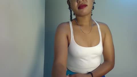 Snapshot of sweet_likey chatting on February 25, 2026, 11:36 pm sweet likey online show from February 25, 2026, 11:36 pm