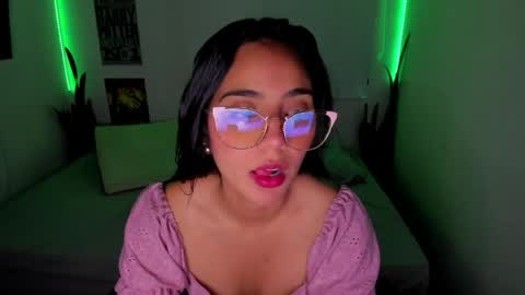Snapshot of sweet_lina1 chatting on May 5, 2026, 2:19 am Lina online show from May 5, 2026, 2:19 am