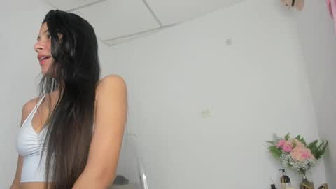 sweet_litle online show from March 29, 2026, 3:28 am