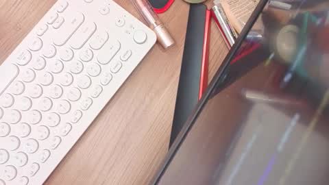 Mikki online show from February 5, 2026, 11:15 am