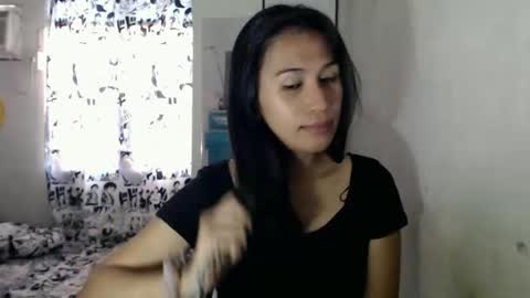 Marie online show from May 4, 2026, 1:34 am