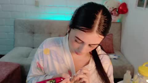 Snapshot of sweet_miaa24 chatting on October 12, 2025, 11:37 pm Sweet Mia online show from October 12, 2025, 11:37 pm