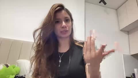 sweet_miastone online show from April 16, 2026, 4:13 am