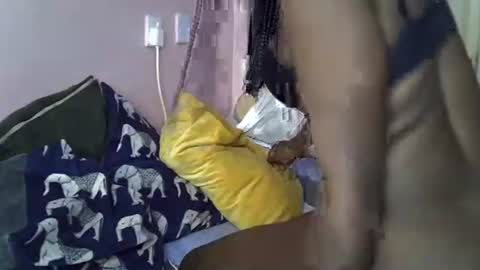 Snapshot of sweet_monalisa93 chatting on October 3, 2025, 11:13 pm Lisa online show from October 3, 2025, 11:13 pm