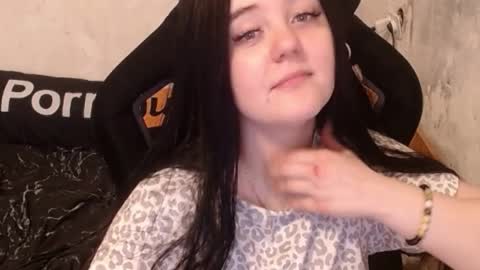 Snapshot of sweet_my_dream chatting on October 13, 2025, 9:20 am sweet_my_dream online show from October 13, 2025, 9:20 am