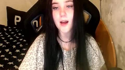 Snapshot of sweet_my_dream chatting on February 11, 2026, 2:11 pm sweet_my_dream online show from February 11, 2026, 2:11 pm