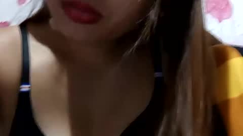 Snapshot of sweet_nina4uxx chatting on December 28, 2024, 6:28 am Nina online show from December 28, 2024, 6:28 am