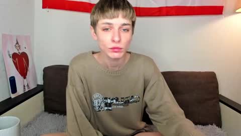 Snapshot of sweet_peach__ chatting on December 8, 2024, 10:36 pm kira online show from December 8, 2024, 10:36 pm