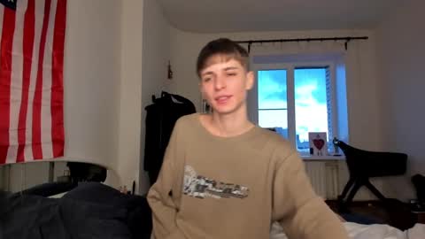 Snapshot of sweet_peach__ chatting on December 31, 2024, 1:19 pm kira online show from December 31, 2024, 1:19 pm